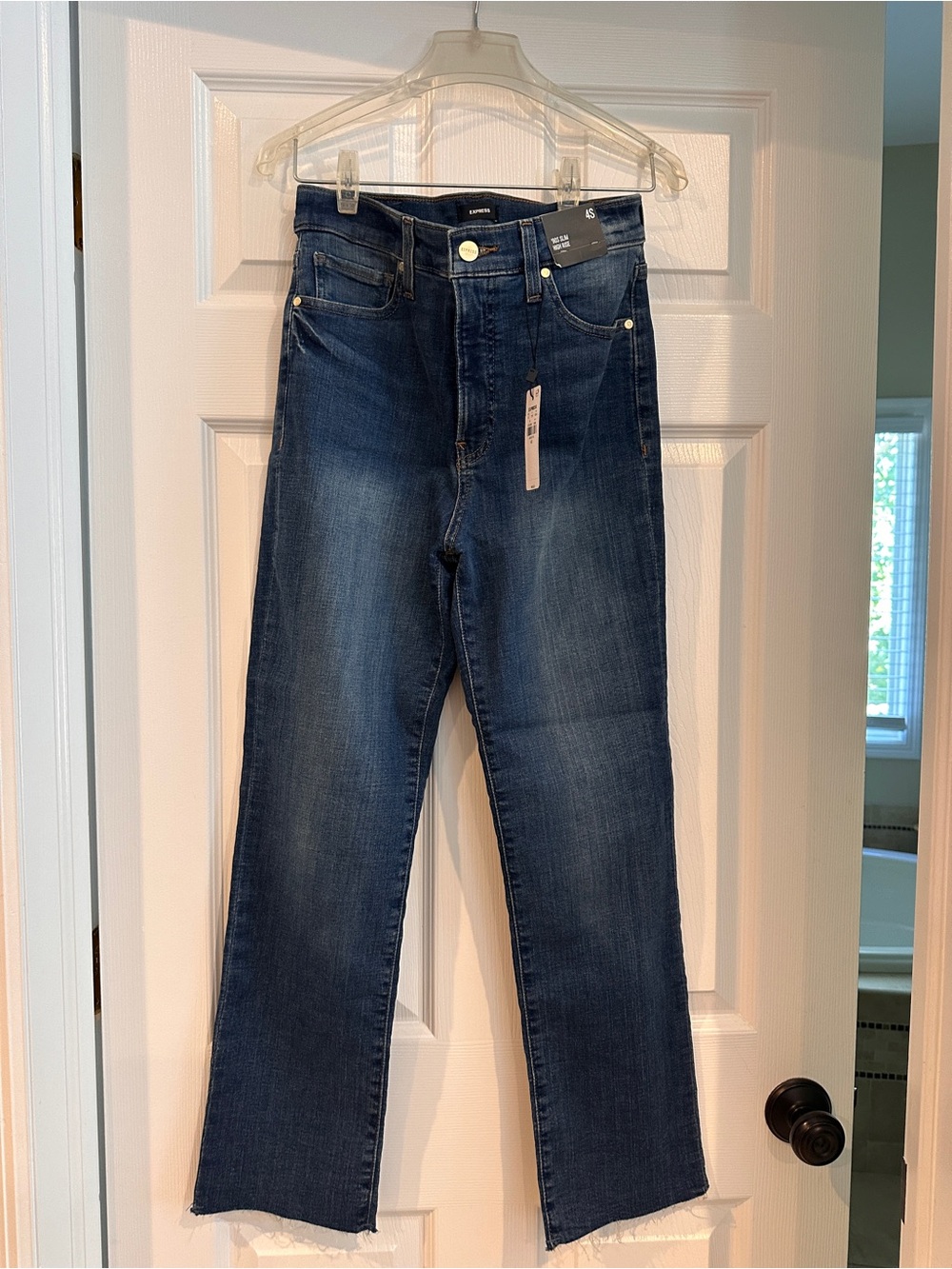 New with tags - never worn - Express Women’s Indigo Straight Leg Jeans